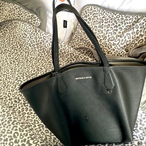 Micheal Kors Bag Reversible